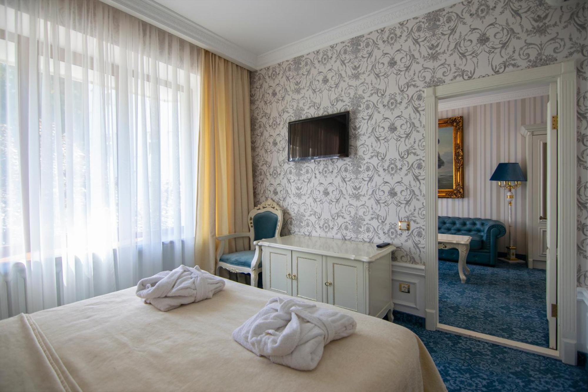 Royal Olympic Hotel Kiev Extérieur photo