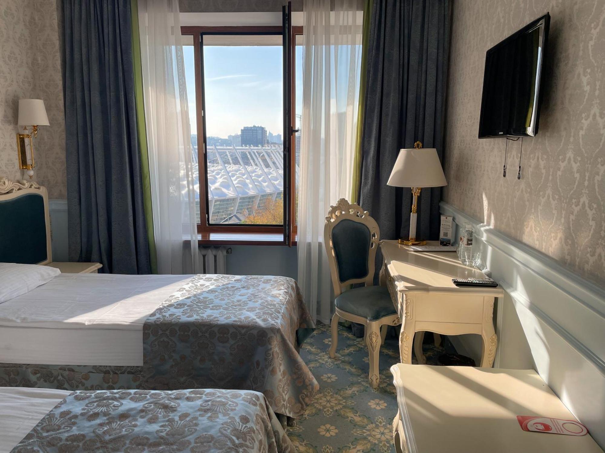 Royal Olympic Hotel Kiev Extérieur photo